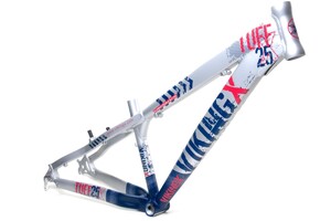 CUADRO 26 DIRT J.TUFF X-25, ALM GRIS/AZUL